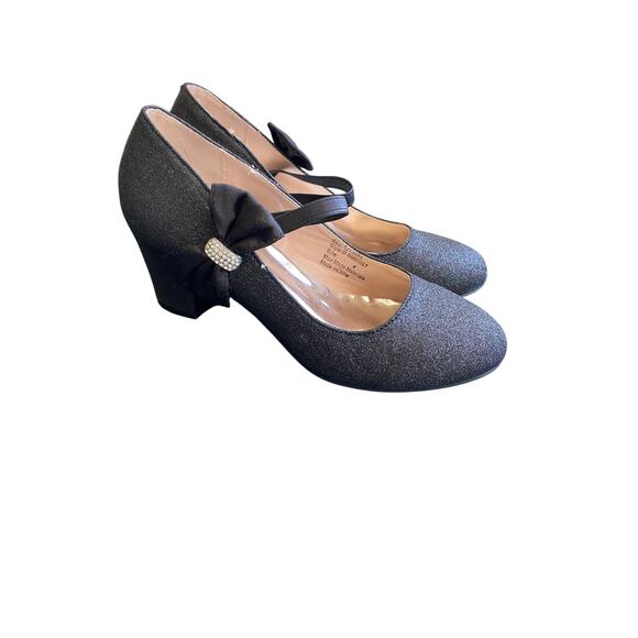 Badgley Mischhka Other - Girls Badgley Mischa glitter block heel dress shoe
